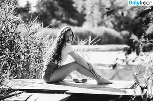 Anna Victoria Binnebößel / victoria.binne nude photo #0085