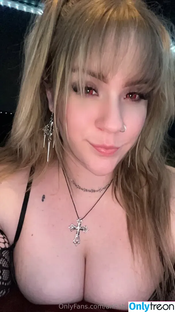 annabananamarcoxo голая photo #0004 (annabananamarcoxo)