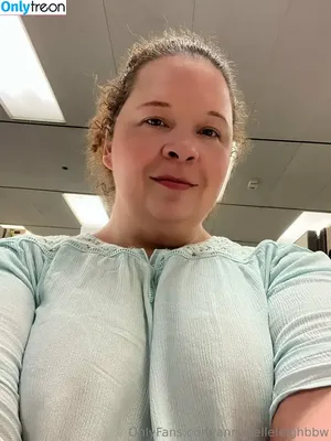  nude photo #0004