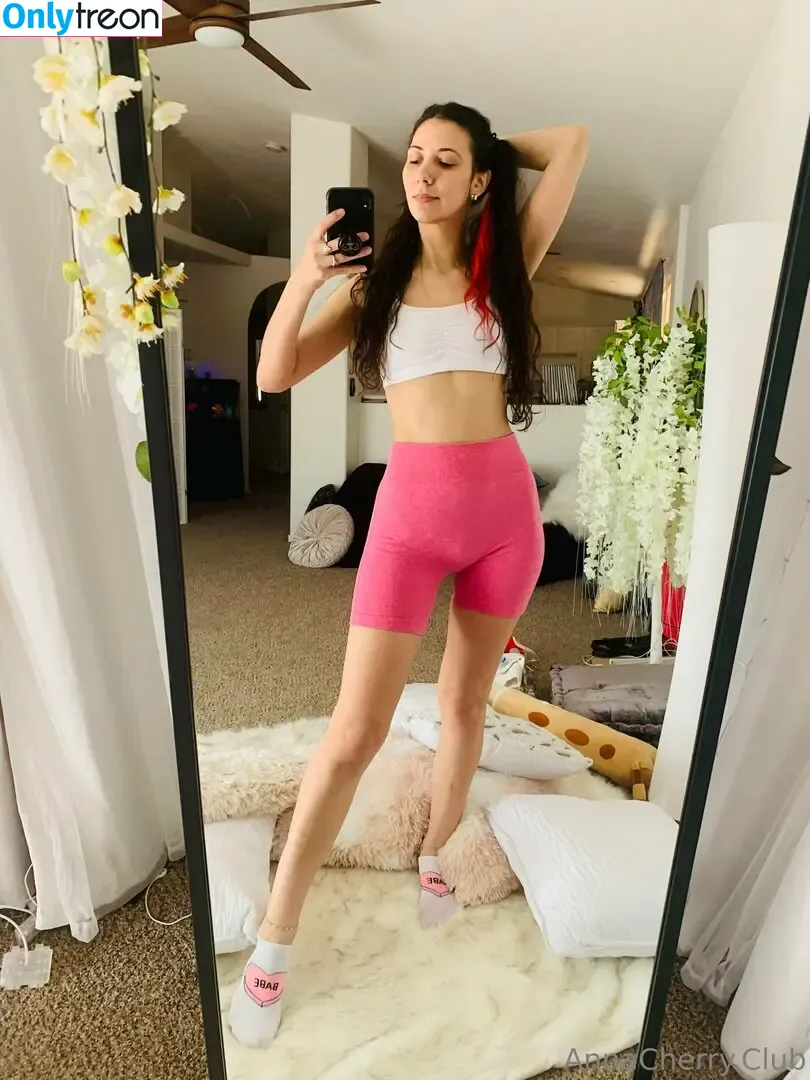 annacherrylive nude photo #0105 (annacherrylive)