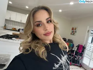 annaclaireclouds / annaclairecloudstv nude photo #0156
