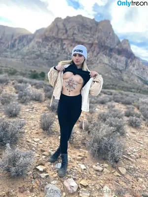 annaclairecloudsfree / annaclairecloudstv__ nude photo #0001
