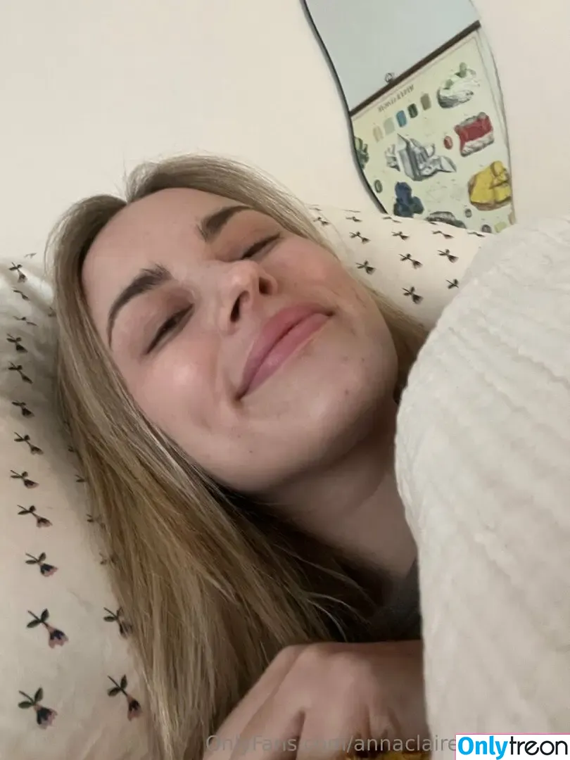 annaclairecloudsfree nude photo #0043 (annaclairecloudstv__)