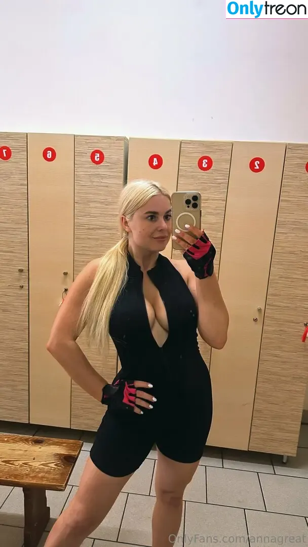 annagreat голая photo #0398 (annaazimova97 / annasmile)