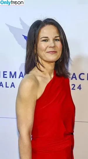 Annalena Baerbock / abaerbock фото голая #0577