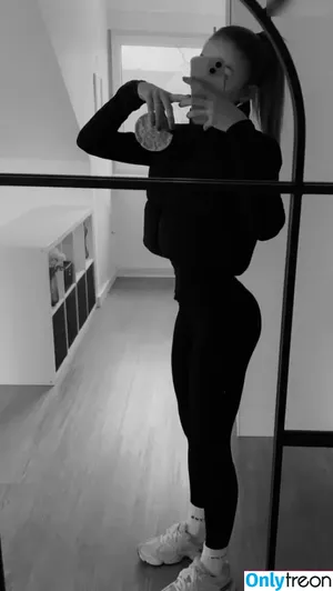  nude photo #0012