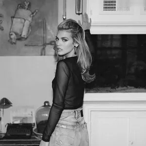 AnnaLynne McCord / theannalynnemccord фото голая #0143