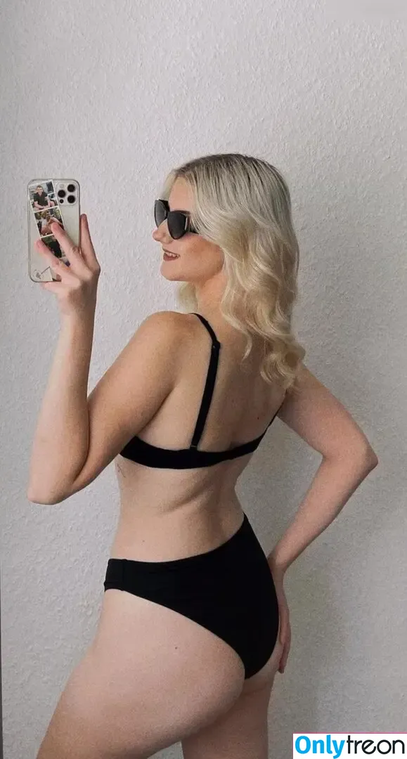 Annatks nude photo #0007 (Annatks)