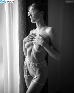 Anne_aus_der_goldstadt nude photo #0034