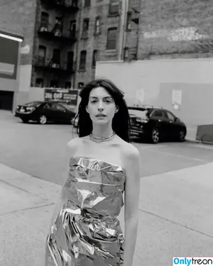 Anne Hathaway / ahathawaynews / annehathaway / heatherannie фото голая #2237