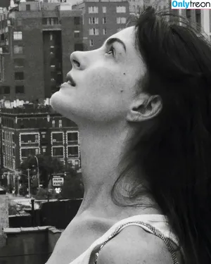 Anne Hathaway / ahathawaynews / annehathaway / heatherannie фото голая #2241