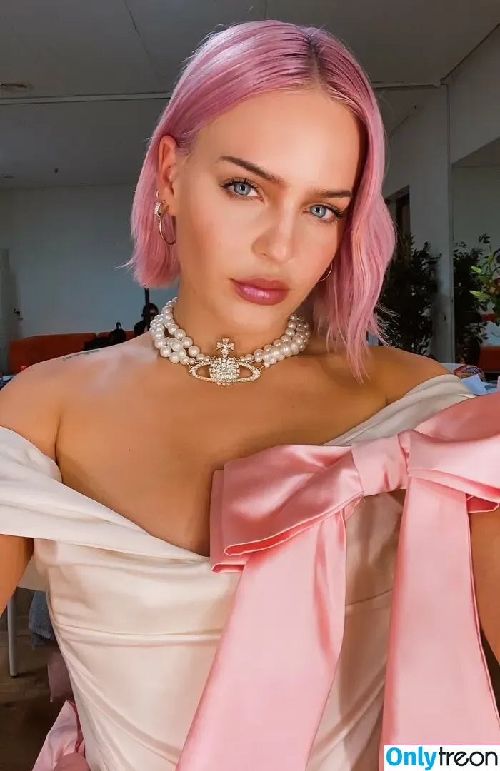 Anne-Marie голая photo #0262 (Anne Marie / annemarie / xxannemariee)