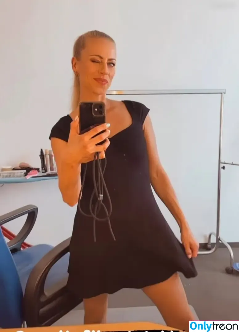 Anneke Dürkopp голая photo #0065 (annekeduerkopp / dieanneke)