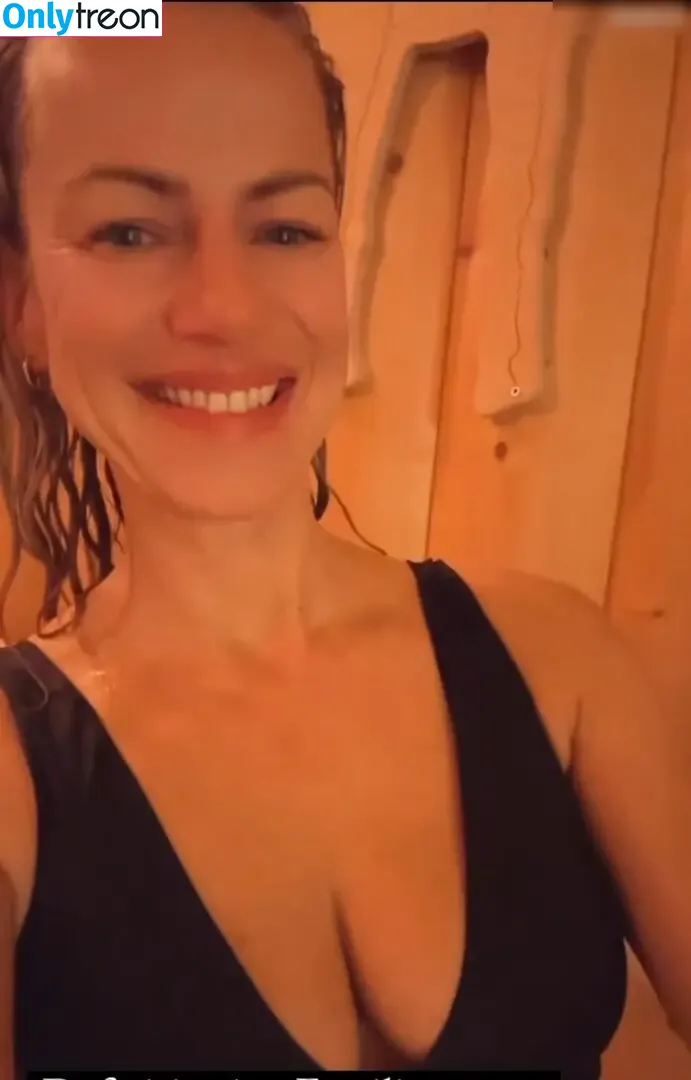 Anneke Dürkopp nude photo #0079 (annekeduerkopp / dieanneke)