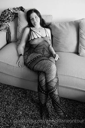 annemarieontour / annemarie фото голая #0005