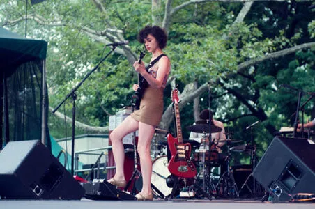 Annie Clark / St. Vincent / annie__clark nude photo #0011