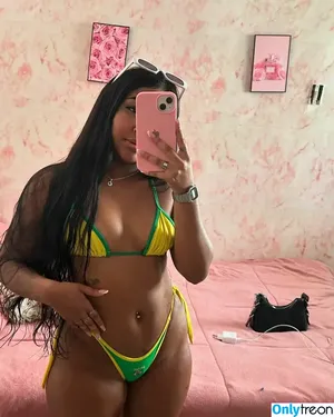 Annie Karollini / annie.karollini nude photo #0002