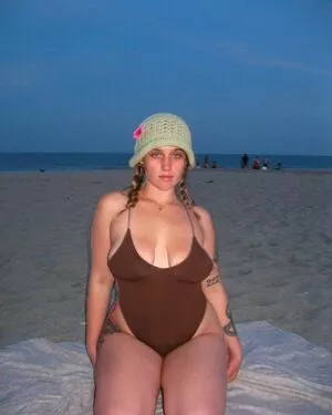 Annie Marie Sauve / anniemariesauve фото голая #0028