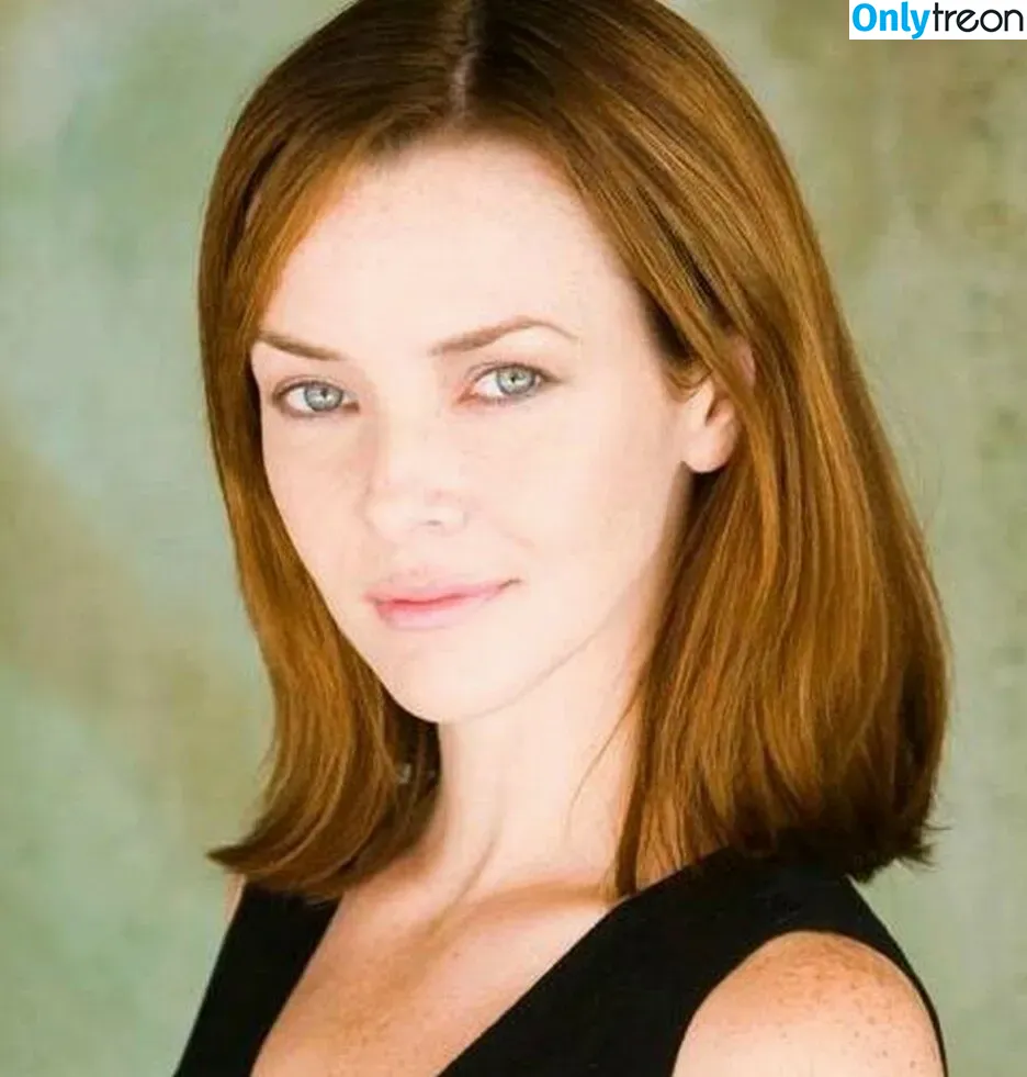 Annie Wersching голая photo #0012 (anniewersching)