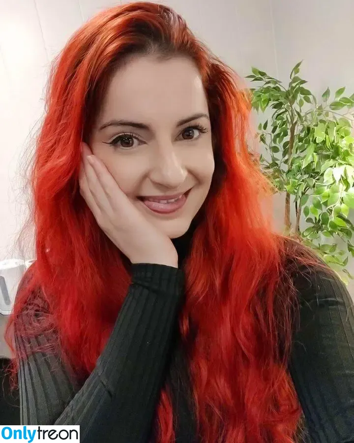AnnieFuchsia nude photo #0006 (AnnieFuchsia)