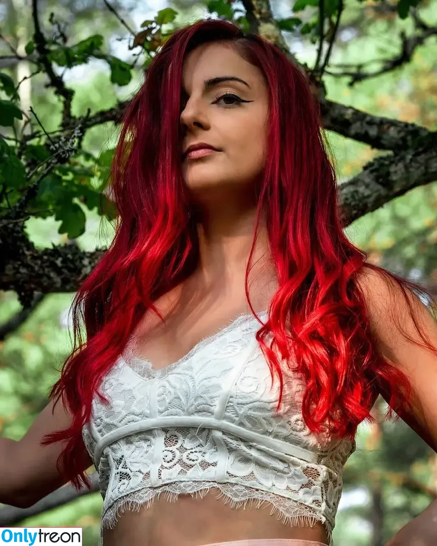 AnnieFuchsia nude photo #0013 (AnnieFuchsia)