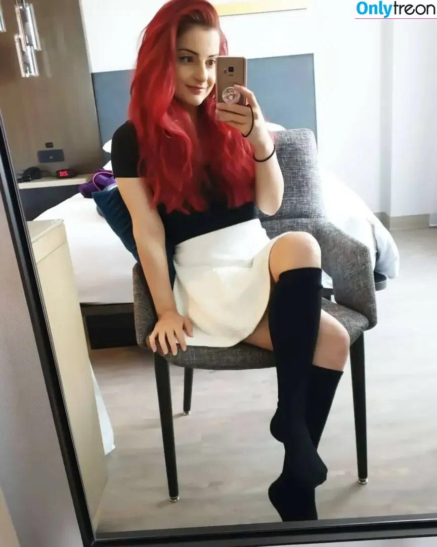 AnnieFuchsia nude photo #0041 (AnnieFuchsia)