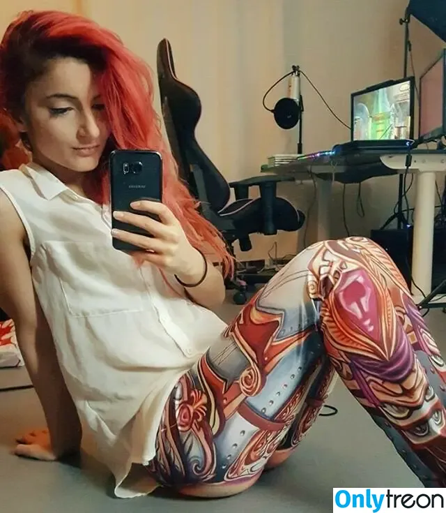 AnnieFuchsia nude photo #0055 (AnnieFuchsia)