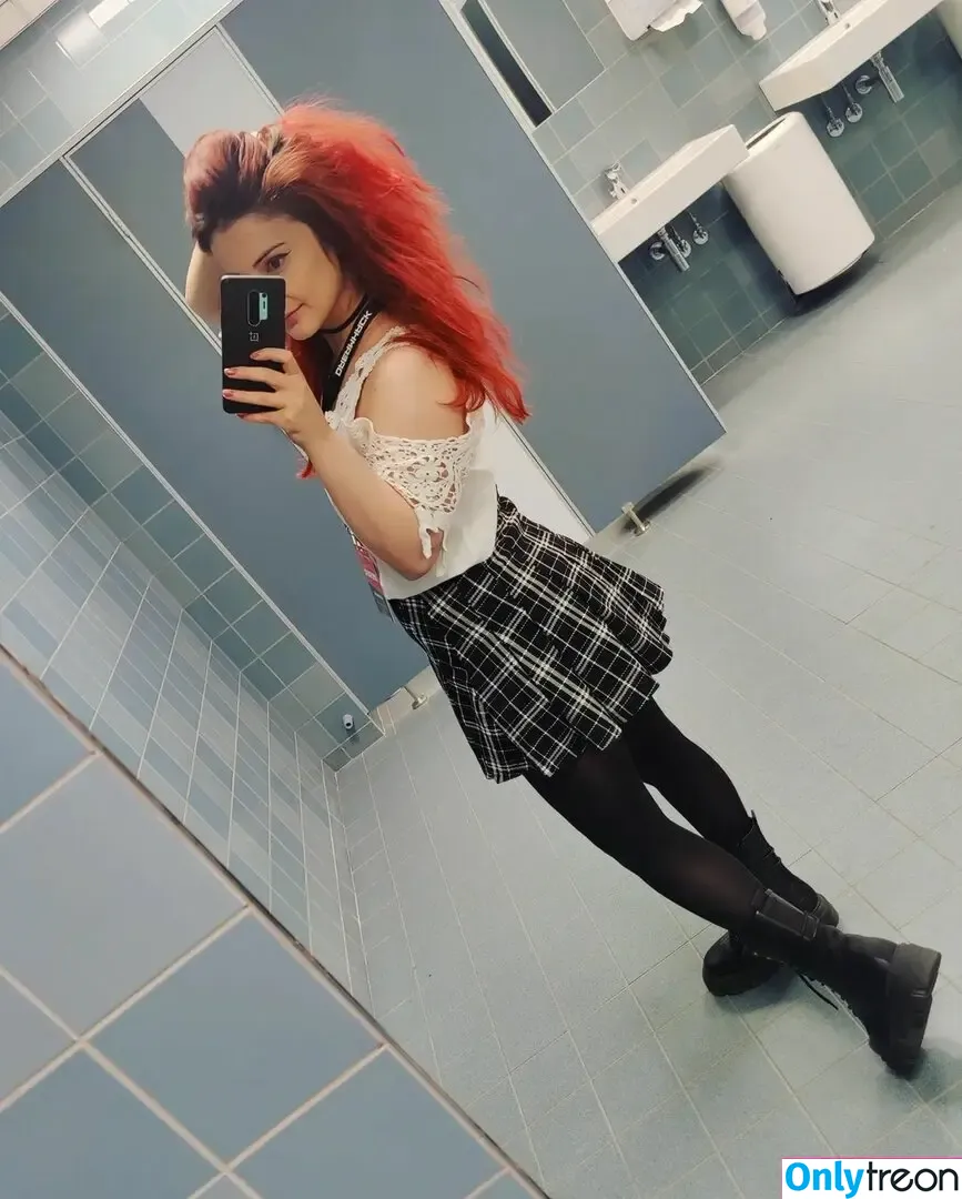 AnnieFuchsia nude photo #0090 (AnnieFuchsia)