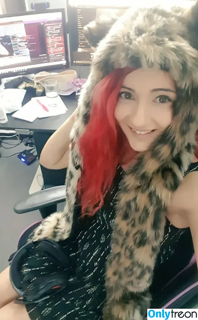 AnnieFuchsia голая photo #0122 (AnnieFuchsia)