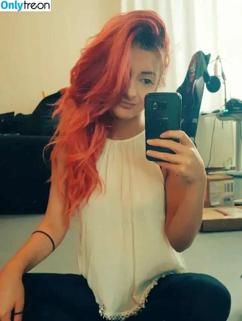 AnnieFuchsia nude photo #0127 (AnnieFuchsia)