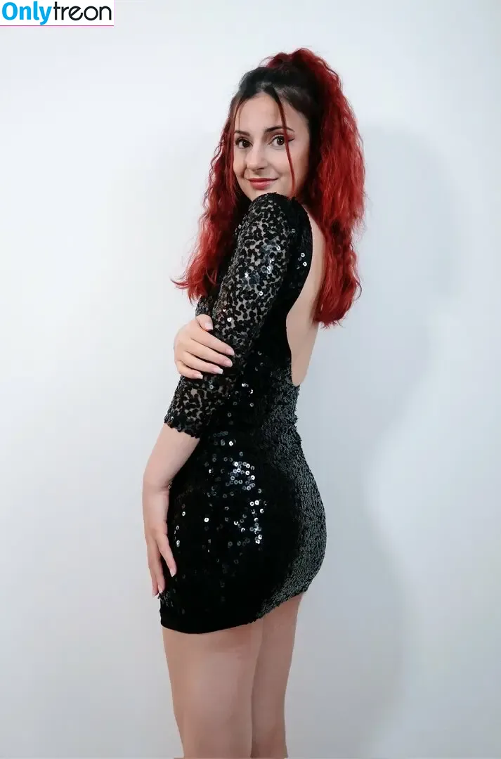 AnnieFuchsia nude photo #0251 (AnnieFuchsia)