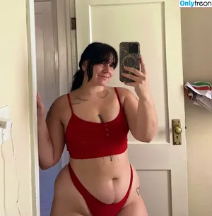 annlovebell / annabellpeaksxx nude photo #0001