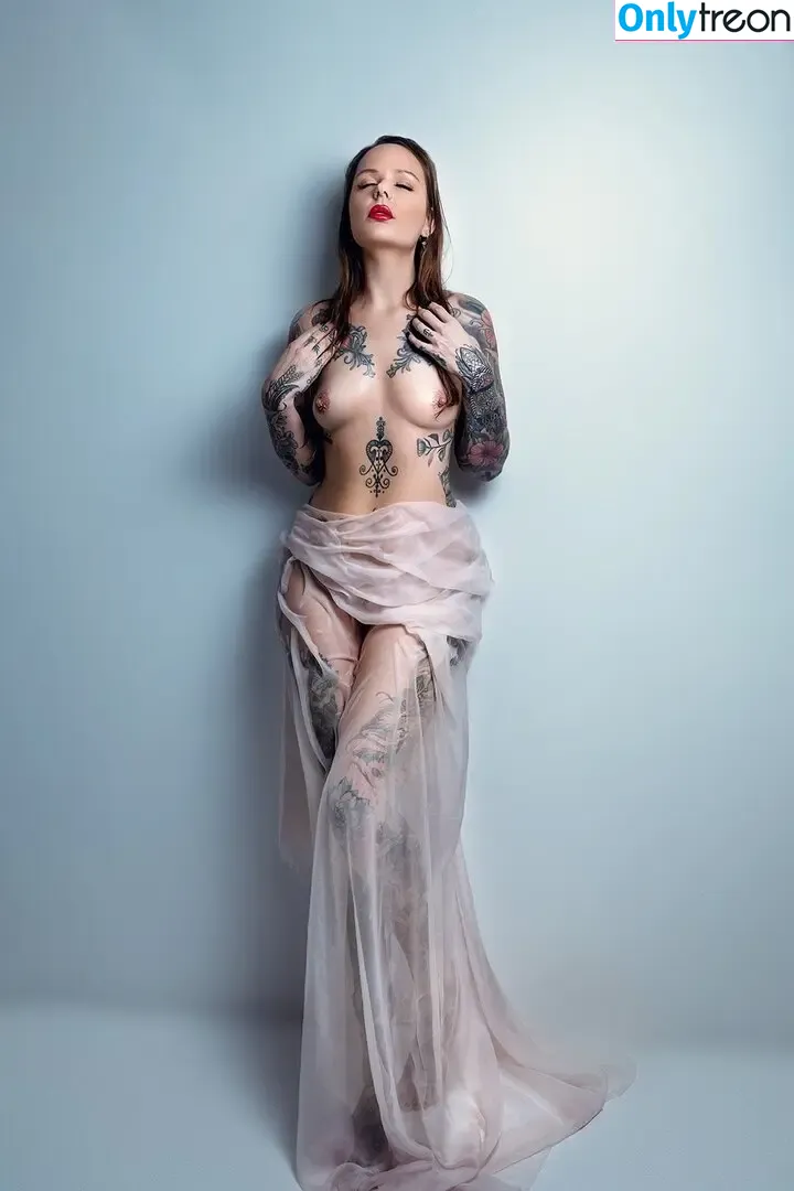 Annoir голая photo #0004 (annoir_suicide)