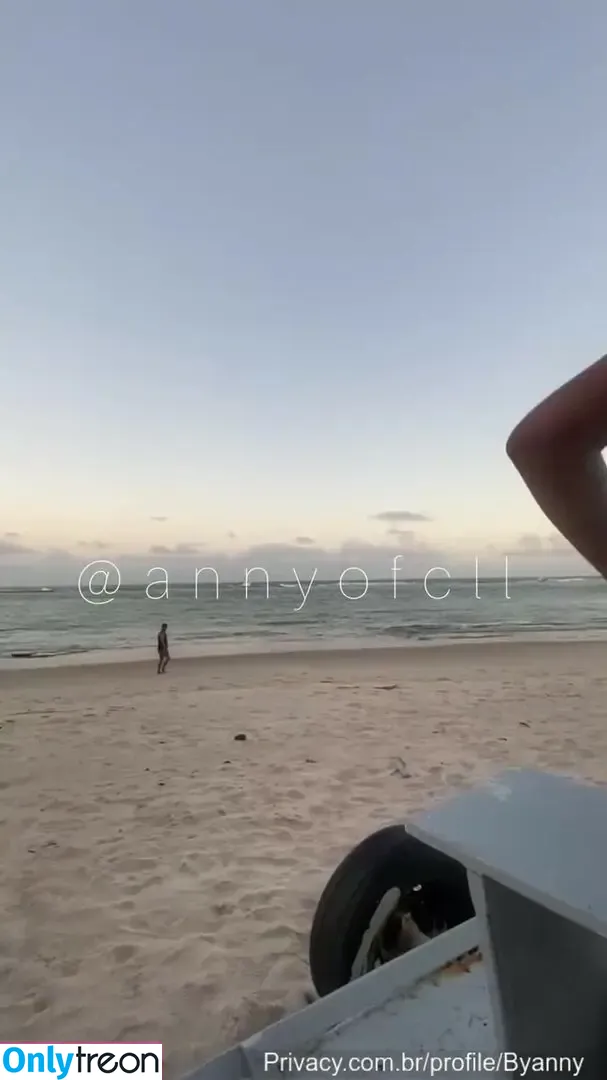 Annytainax голая photo #0026 (Annytainax)