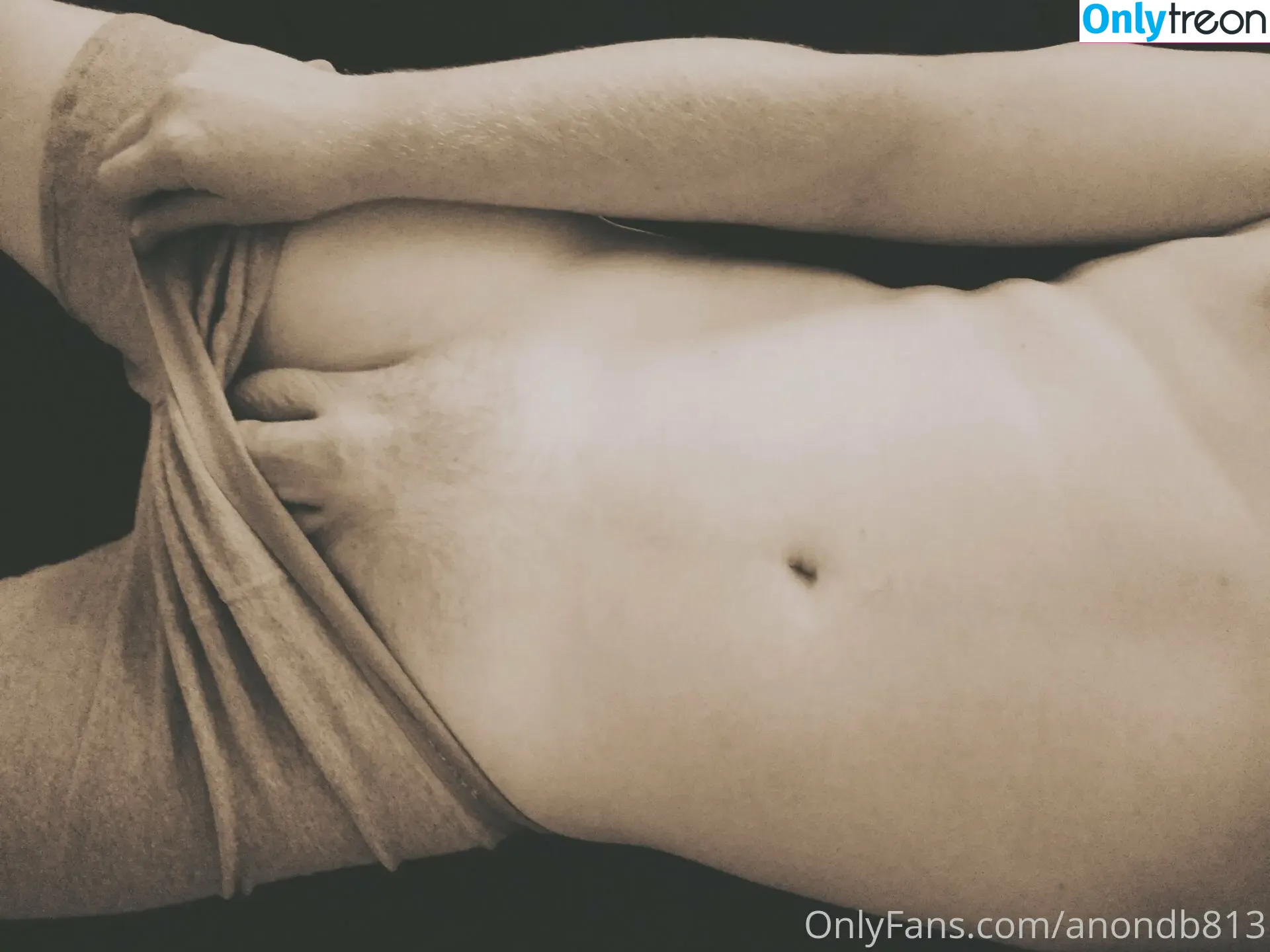 anondb813 nude photo #0016 (jbanks813)