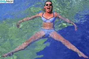 Anthea Turner / antheaturner nude photo #0127