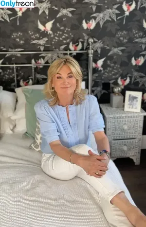 Anthea Turner / antheaturner фото голая #0129