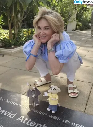 Anthea Turner / antheaturner фото голая #0149