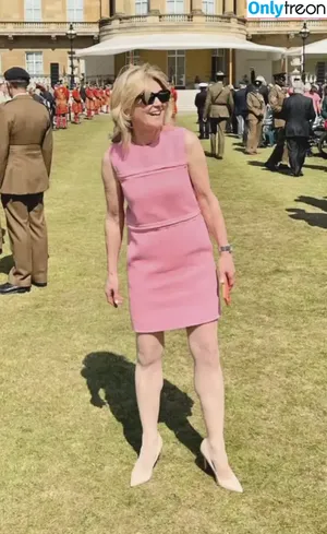 Anthea Turner / antheaturner фото голая #0157