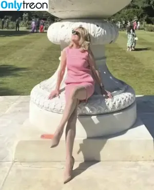 Anthea Turner / antheaturner фото голая #0159