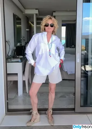 Anthea Turner / antheaturner nude photo #0192
