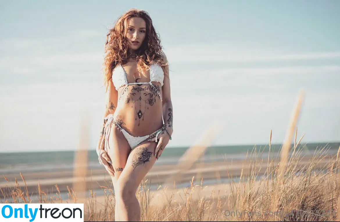 antidottee nude photo #0002 (antidottee)