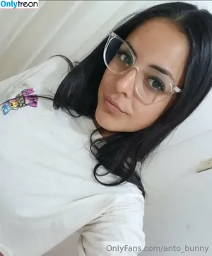anto_bunny / anto_bunnyrosa nude photo #0310