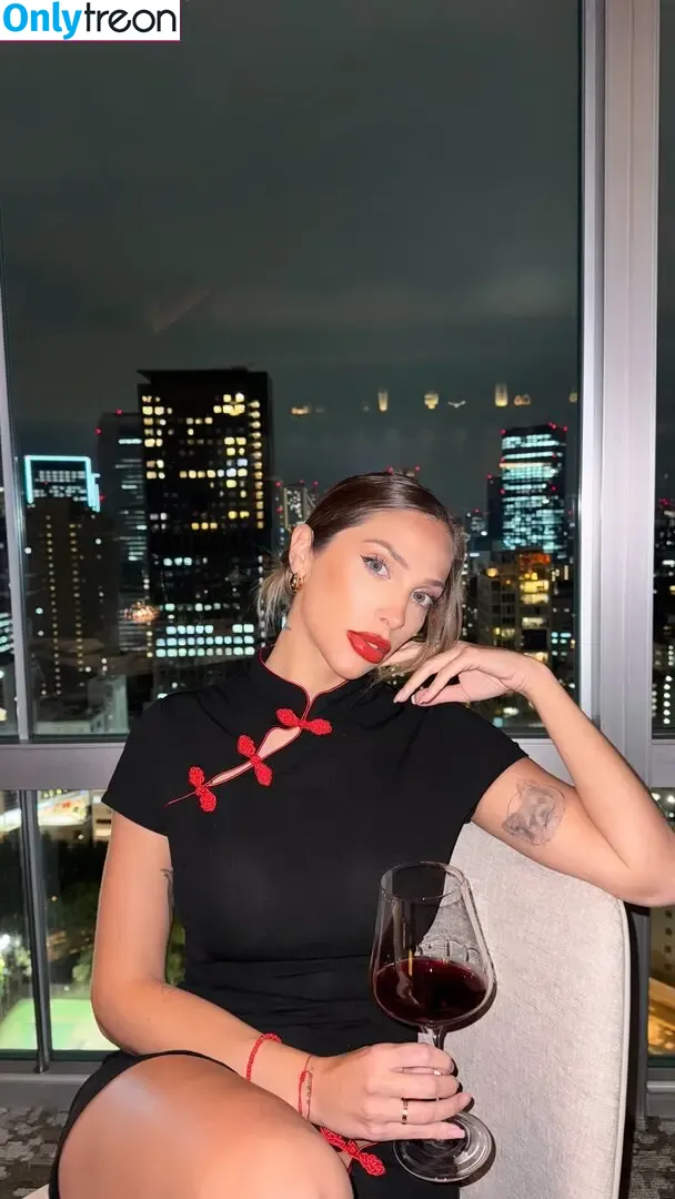 Antonella Mantovano голая photo #0506 (antomantovano)