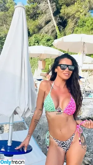 Antonella Mosetti / antonellamosetti nude photo #0724
