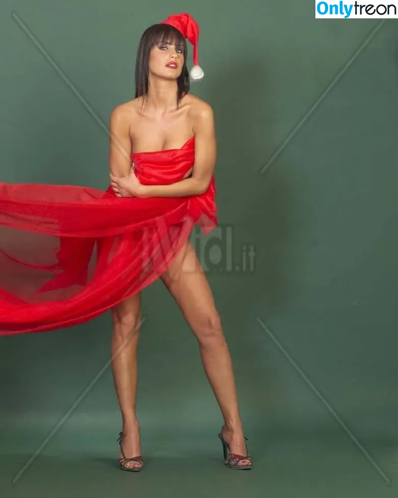 Antonella Mosetti nude photo #0025 (antonellamosetti)