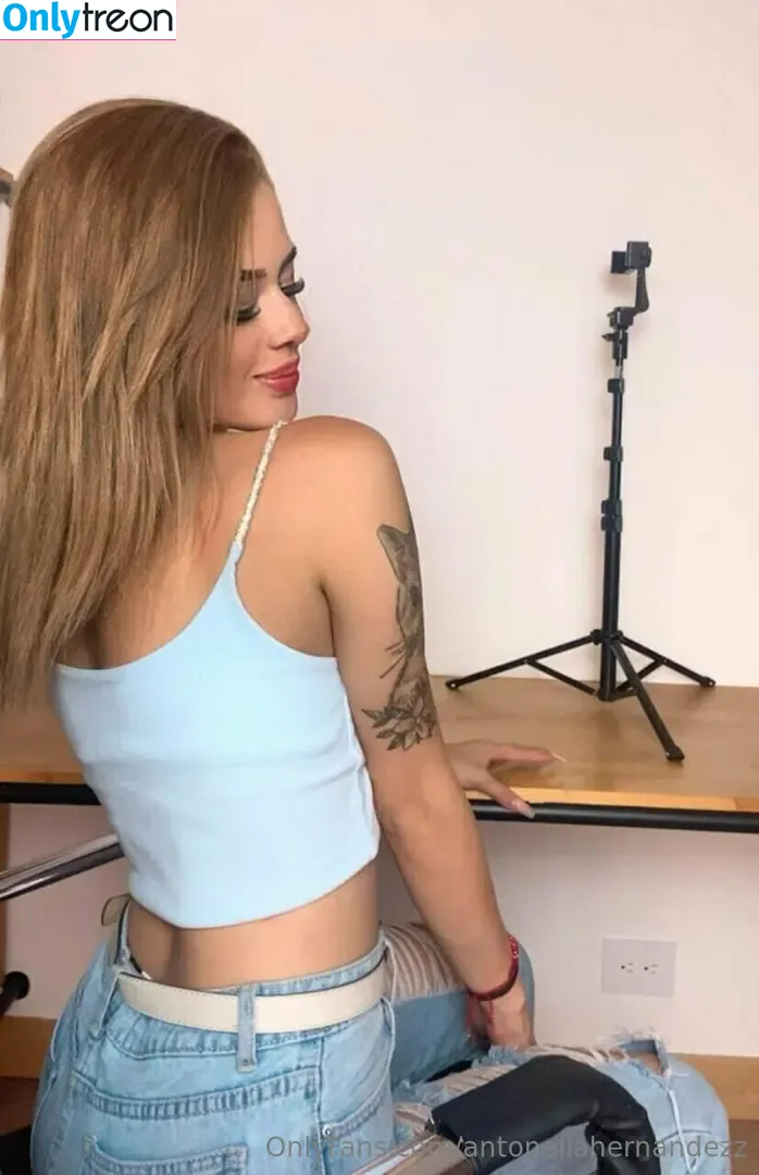 antonellahernandezz nude photo #0019 (antonellahernandez)