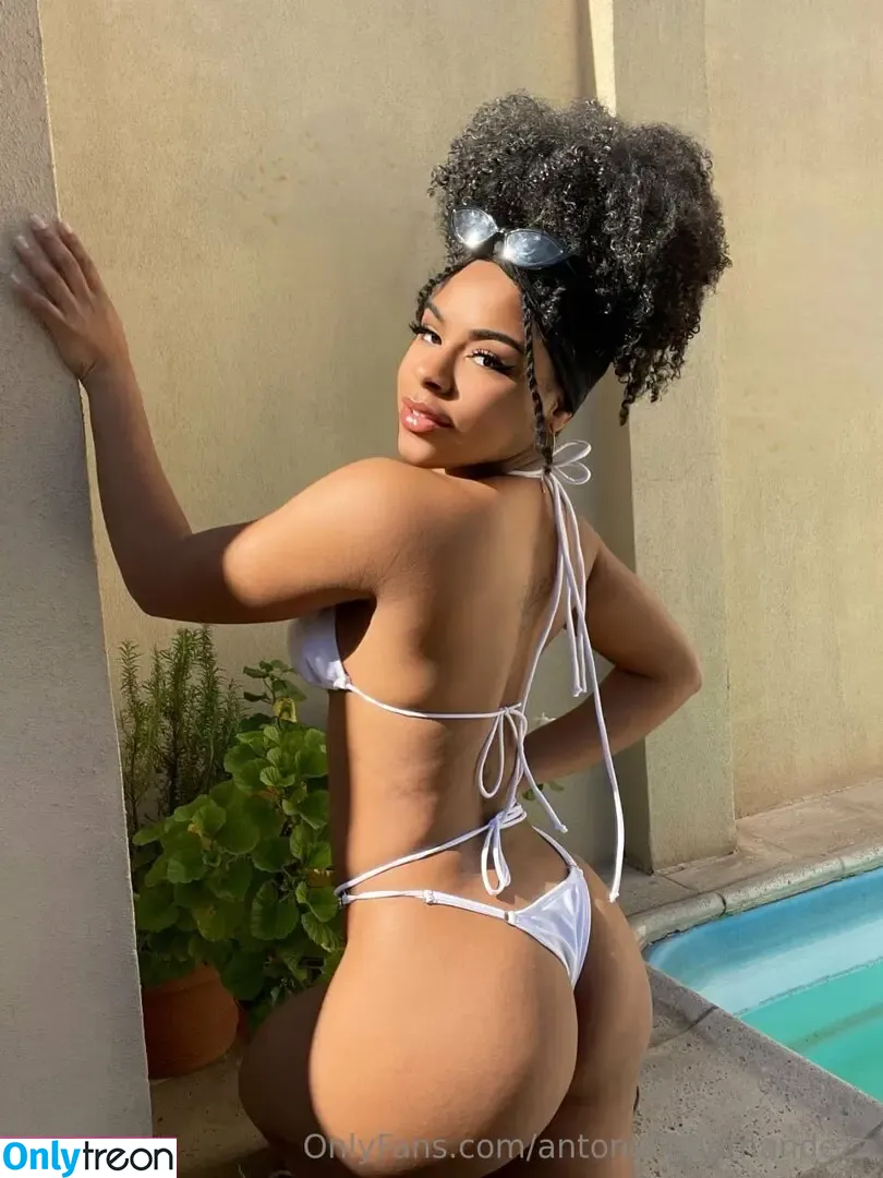 antonellahernandezz nude photo #0145 (antonellahernandez)