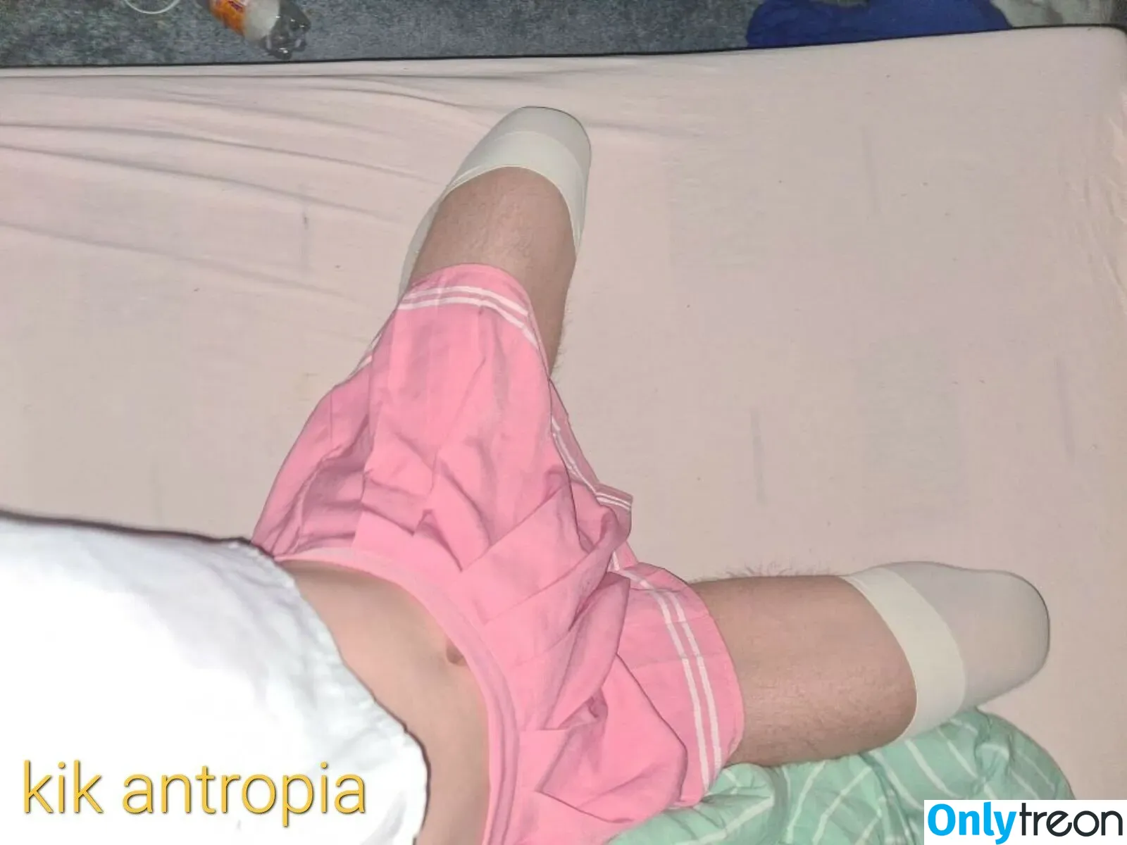 antropia nude photo #0012 (__antropia__ / bellaentropia / psychological_move97)