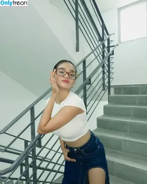 Anushka Sen / anushkasen0408 nude photo #0135